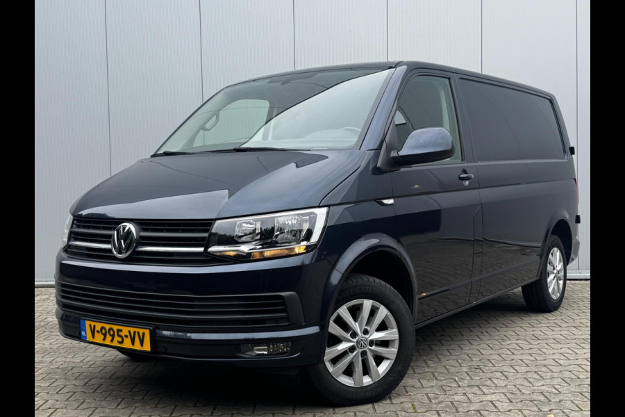 Volkswagen Transporter 2.0TDI 150PK AUTOMAAT HIGHLINE CARPLAY AIRCO TREKHAAK ZEER NETTE BUS! NAP ORIGINEEL NEDERLANDS
