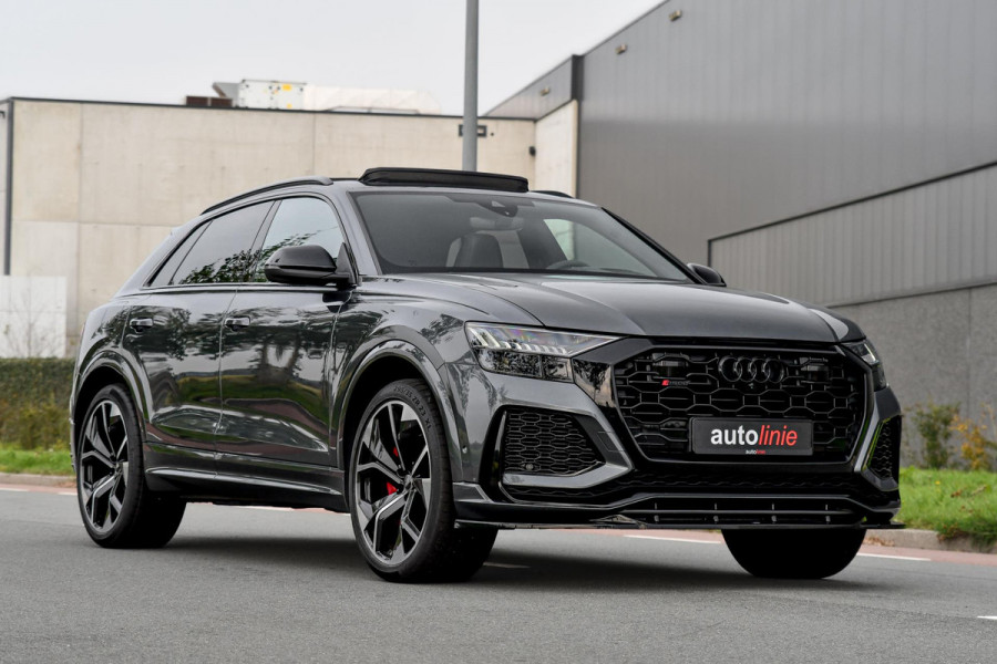 Audi Q8 4.0 TFSI RS Q8 quattro. Maxton, Pano, Softcl, Carbon, Alcantara hemel, 4W sturing, Koeling, Leder Design, Trekh, HUD, 360!