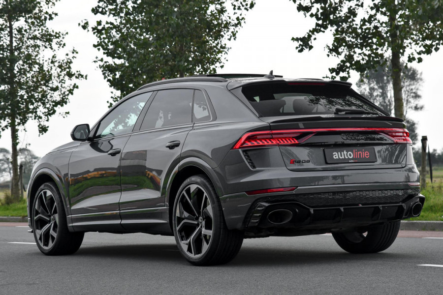 Audi Q8 4.0 TFSI RS Q8 quattro. Maxton, Pano, Softcl, Carbon, Alcantara hemel, 4W sturing, Koeling, Leder Design, Trekh, HUD, 360!