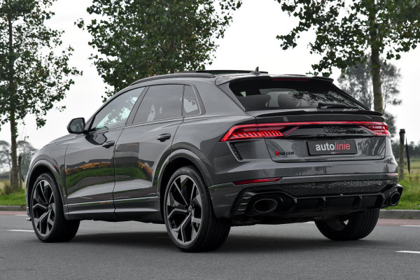 Audi Q8 4.0 TFSI RS Q8 quattro. Maxton, Pano, Softcl, Carbon, Alcantara hemel, 4W sturing, Koeling, Leder Design, Trekh, HUD, 360!