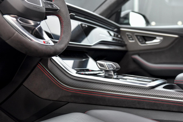Audi Q8 4.0 TFSI RS Q8 quattro. Maxton, Pano, Softcl, Carbon, Alcantara hemel, 4W sturing, Koeling, Leder Design, Trekh, HUD, 360!