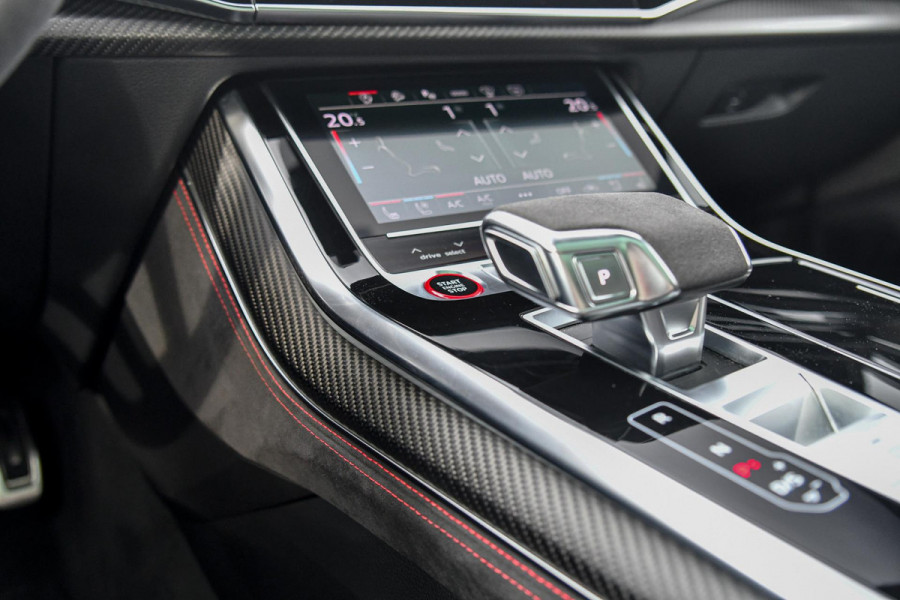 Audi Q8 4.0 TFSI RS Q8 quattro. Maxton, Pano, Softcl, Carbon, Alcantara hemel, 4W sturing, Koeling, Leder Design, Trekh, HUD, 360!