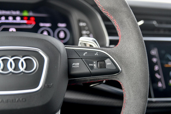 Audi Q8 4.0 TFSI RS Q8 quattro. Maxton, Pano, Softcl, Carbon, Alcantara hemel, 4W sturing, Koeling, Leder Design, Trekh, HUD, 360!