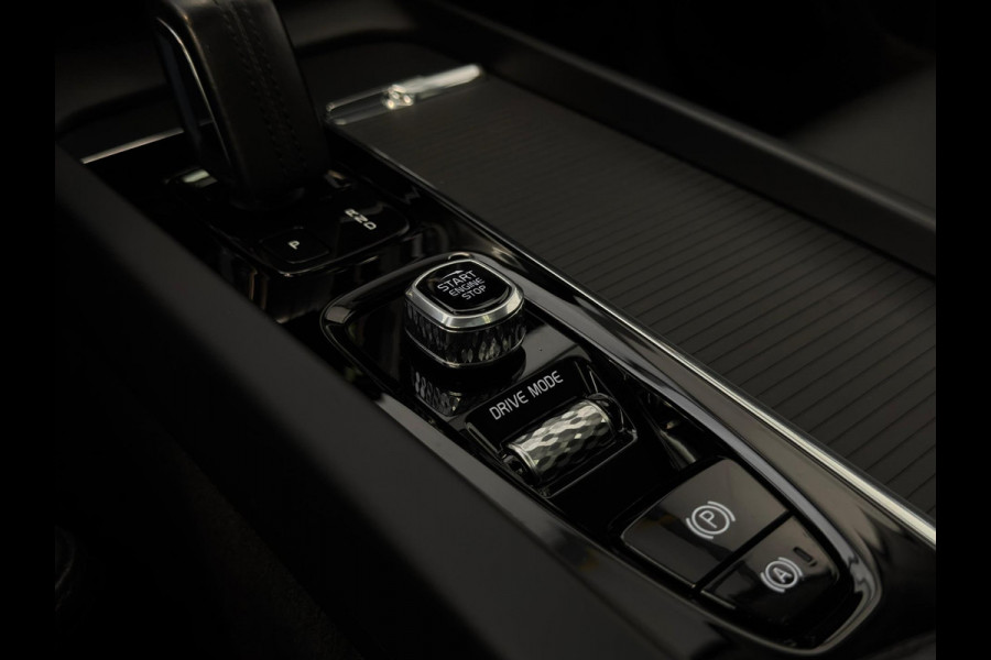 Volvo XC60 2.0 Recharge T8 AWD Inscription / BTW / Pano / Memory