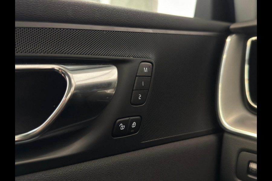 Volvo XC60 2.0 Recharge T8 AWD Inscription / BTW / Pano / Memory