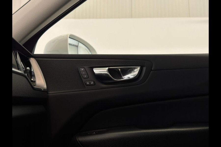 Volvo XC60 2.0 Recharge T8 AWD Inscription / BTW / Pano / Memory