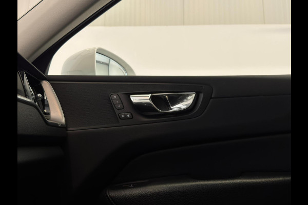 Volvo XC60 2.0 Recharge T8 AWD Inscription / BTW / Pano / Memory