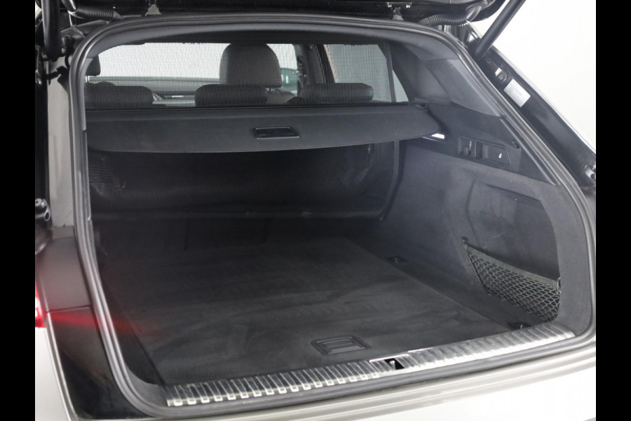 Audi e-tron e-tron 55 quattro advanced 95 kWh 408pk | Panoramadak | lederen bekleding | Assisten Tour pakket | Stoelen elektrisch verstelbaar met geheugen |  Bang & Olufsen Premium soundsystem