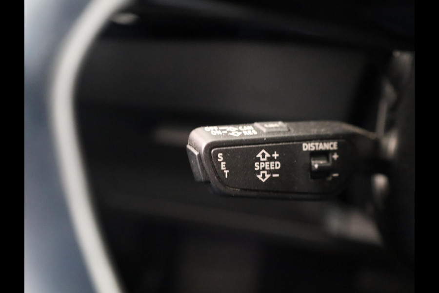 Audi e-tron e-tron 55 quattro advanced 95 kWh 408pk | Panoramadak | lederen bekleding | Assisten Tour pakket | Stoelen elektrisch verstelbaar met geheugen |  Bang & Olufsen Premium soundsystem