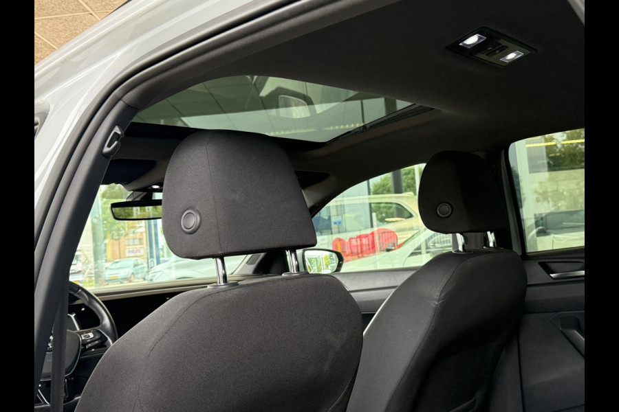 Volkswagen Polo 1.0 TSI DSG R-Line Pano|LED|Virtual|Keyles|Dealer Onderhouden
