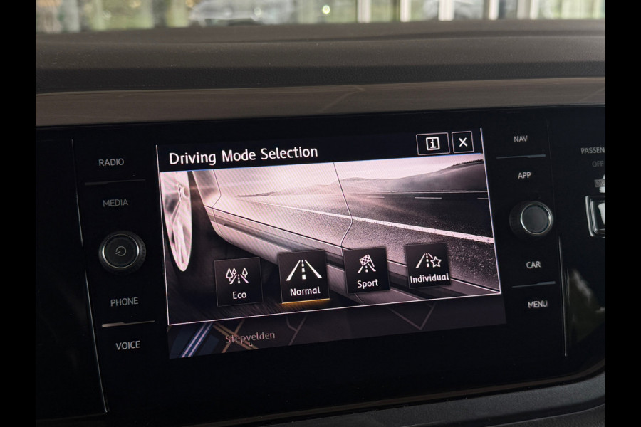 Volkswagen Polo 1.0 TSI DSG R-Line Pano|LED|Virtual|Keyles|Dealer Onderhouden