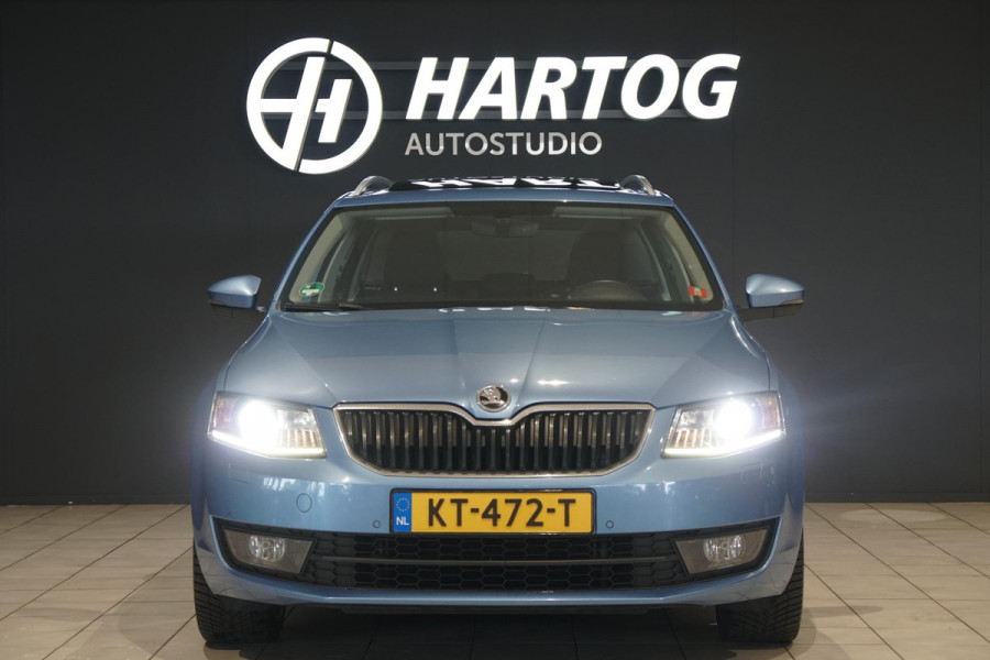 Škoda Octavia Combi 1.8 TSI Greentech Style Business 180PK + PANO / CAMERA / BI-XENON / KEYLESS