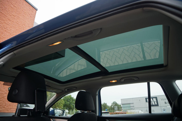Škoda Octavia Combi 1.8 TSI Greentech Style Business 180PK + PANO / CAMERA / BI-XENON / KEYLESS