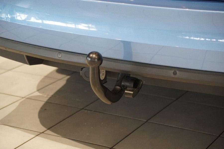 Škoda Octavia Combi 1.8 TSI Greentech Style Business 180PK + PANO / CAMERA / BI-XENON / KEYLESS