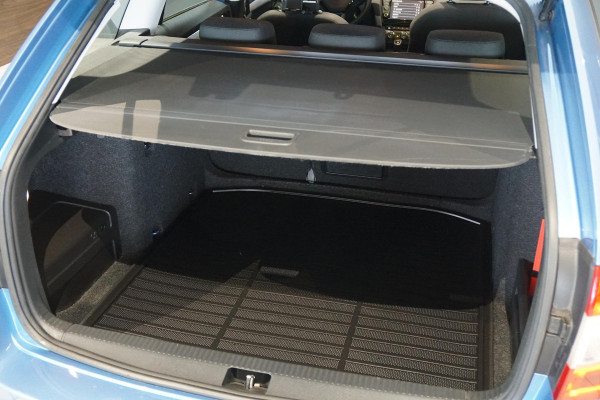Škoda Octavia Combi 1.8 TSI Greentech Style Business 180PK + PANO / CAMERA / BI-XENON / KEYLESS