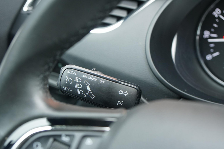 Škoda Octavia Combi 1.8 TSI Greentech Style Business 180PK + PANO / CAMERA / BI-XENON / KEYLESS