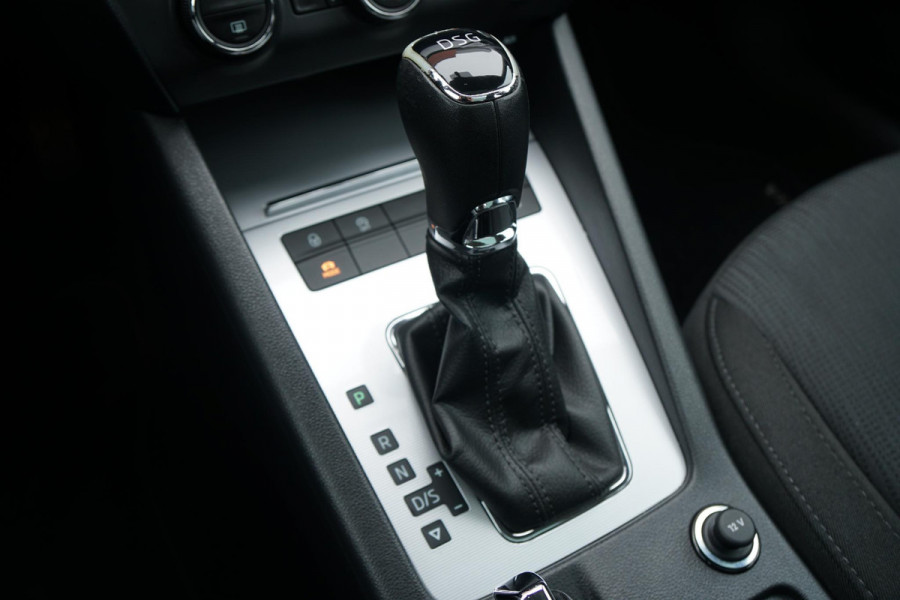 Škoda Octavia Combi 1.8 TSI Greentech Style Business 180PK + PANO / CAMERA / BI-XENON / KEYLESS