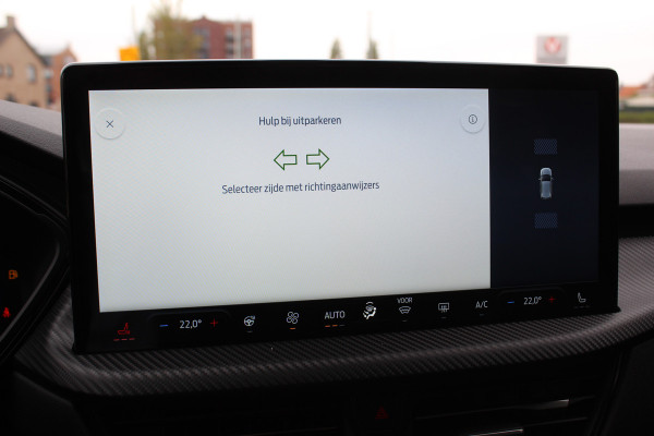 Ford Kuga 2.5 PHEV ST-Line X , 2100kg trekgewicht , Nieuw Model Panorama/schuif kantel dak , Trekhaak wegklapbaar AGR stoelen voor , Winterpack