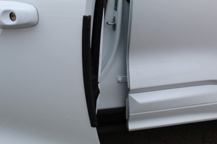 Ford Kuga 2.5 PHEV ST-Line X , 2100kg trekgewicht , Nieuw Model Panorama/schuif kantel dak , Trekhaak wegklapbaar AGR stoelen voor , Winterpack