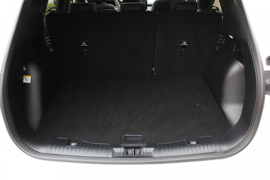 Ford Kuga 2.5 PHEV ST-Line X , 2100kg trekgewicht , Nieuw Model Panorama/schuif kantel dak , Trekhaak wegklapbaar AGR stoelen voor , Winterpack