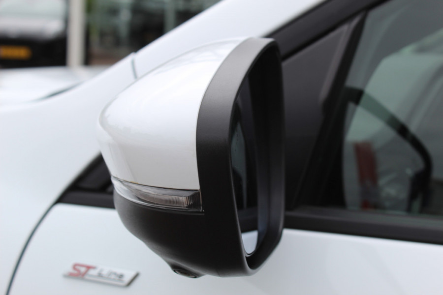 Ford Kuga 2.5 PHEV ST-Line X , 2100kg trekgewicht , Nieuw Model Panorama/schuif kantel dak , Trekhaak wegklapbaar AGR stoelen voor , Winterpack