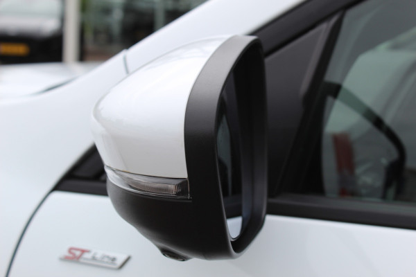 Ford Kuga 2.5 PHEV ST-Line X , 2100kg trekgewicht , Nieuw Model Panorama/schuif kantel dak , Trekhaak wegklapbaar AGR stoelen voor , Winterpack