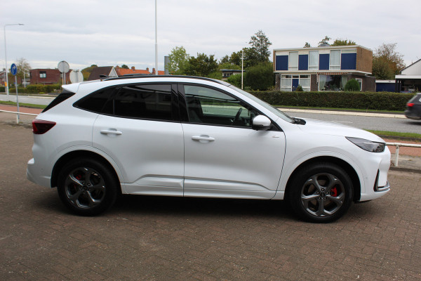Ford Kuga 2.5 PHEV ST-Line X , 2100kg trekgewicht , Nieuw Model Panorama/schuif kantel dak , Trekhaak wegklapbaar AGR stoelen voor , Winterpack
