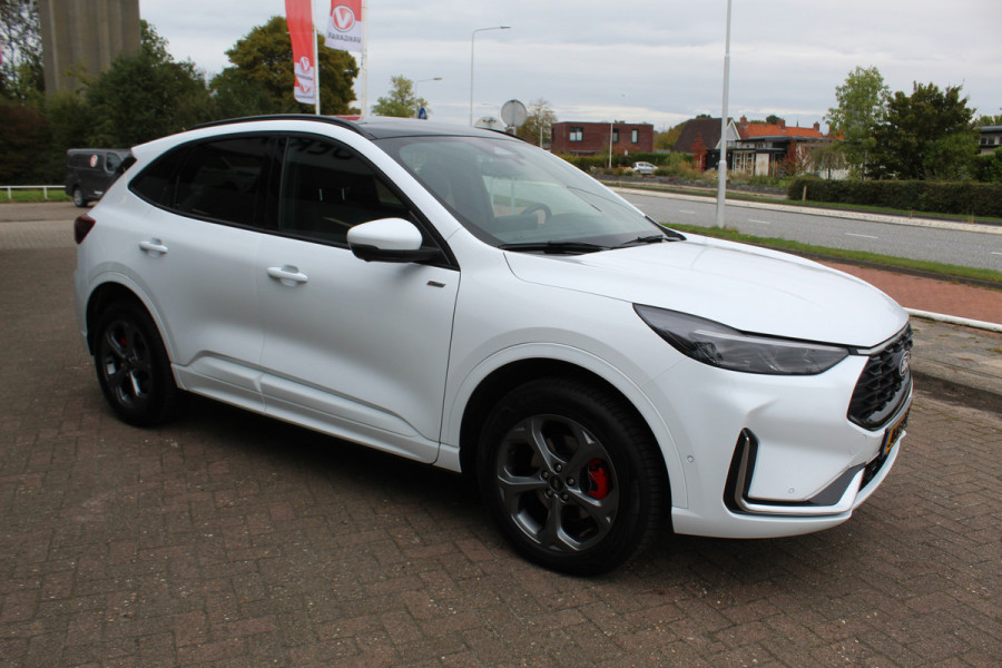 Ford Kuga 2.5 PHEV ST-Line X , 2100kg trekgewicht , Nieuw Model Panorama/schuif kantel dak , Trekhaak wegklapbaar AGR stoelen voor , Winterpack