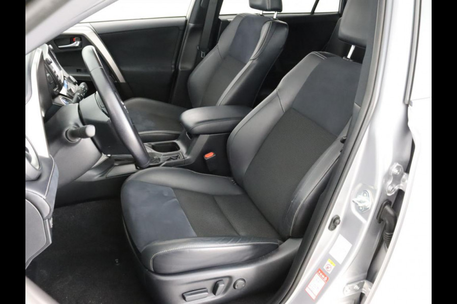 Toyota RAV4 2.5 HYBRID STYLE SILVERLINE GARANTIE TOT 2028! Navi. Adaptieve Cruise.Safety-Sense.Camera