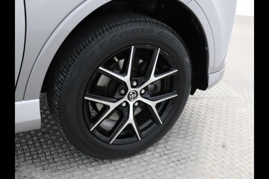 Toyota RAV4 2.5 HYBRID STYLE SILVERLINE GARANTIE TOT 2028! Navi. Adaptieve Cruise.Safety-Sense.Camera