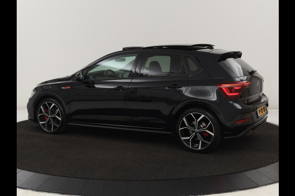 Volkswagen Polo 2.0 TSI GTI | Panoramadak | Stoelverwarming | Adaptive cruise | Camera | Carplay | Matrix LED | Virtual Cockpit | Alcantara | Climate control | Park Assist | Navigatie