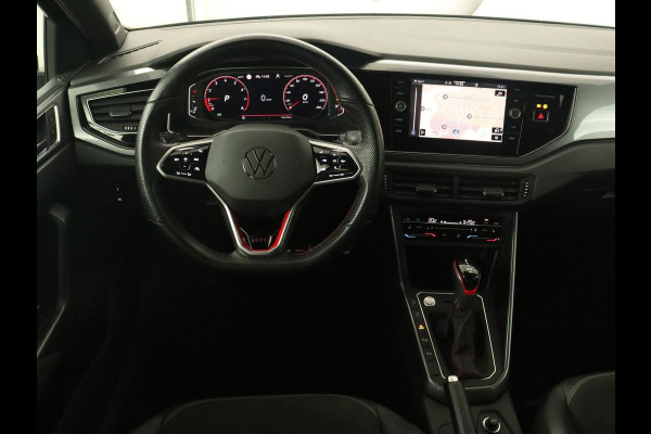 Volkswagen Polo 2.0 TSI GTI | Panoramadak | Stoelverwarming | Adaptive cruise | Camera | Carplay | Matrix LED | Virtual Cockpit | Alcantara | Climate control | Park Assist | Navigatie