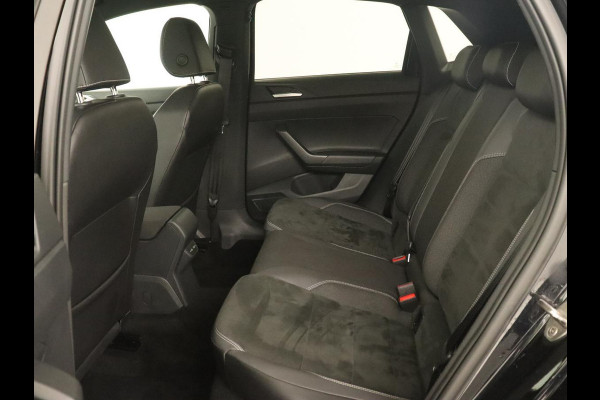 Volkswagen Polo 2.0 TSI GTI | Panoramadak | Stoelverwarming | Adaptive cruise | Camera | Carplay | Matrix LED | Virtual Cockpit | Alcantara | Climate control | Park Assist | Navigatie
