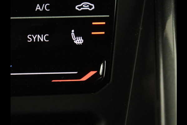 Volkswagen Polo 2.0 TSI GTI | Panoramadak | Stoelverwarming | Adaptive cruise | Camera | Carplay | Matrix LED | Virtual Cockpit | Alcantara | Climate control | Park Assist | Navigatie