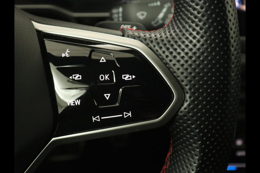 Volkswagen Polo 2.0 TSI GTI | Panoramadak | Stoelverwarming | Adaptive cruise | Camera | Carplay | Matrix LED | Virtual Cockpit | Alcantara | Climate control | Park Assist | Navigatie