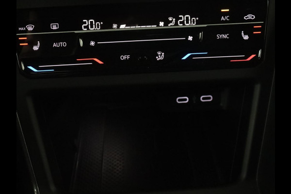 Volkswagen Polo 2.0 TSI GTI | Panoramadak | Stoelverwarming | Adaptive cruise | Camera | Carplay | Matrix LED | Virtual Cockpit | Alcantara | Climate control | Park Assist | Navigatie