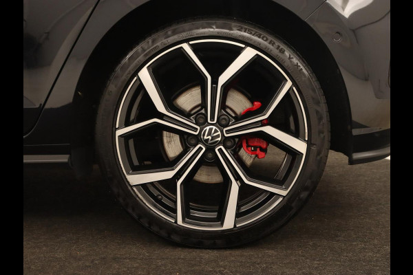 Volkswagen Polo 2.0 TSI GTI | Panoramadak | Stoelverwarming | Adaptive cruise | Camera | Carplay | Matrix LED | Virtual Cockpit | Alcantara | Climate control | Park Assist | Navigatie
