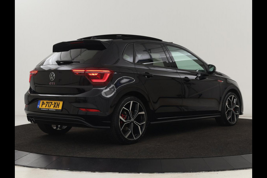 Volkswagen Polo 2.0 TSI GTI | Panoramadak | Stoelverwarming | Adaptive cruise | Camera | Carplay | Matrix LED | Virtual Cockpit | Alcantara | Climate control | Park Assist | Navigatie