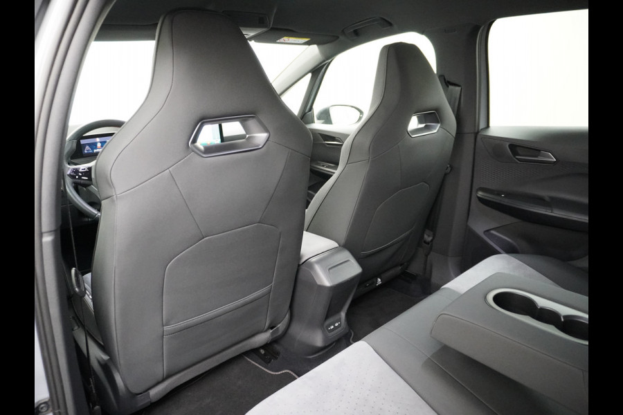 CUPRA Born Performance One 62kWh SOH=95% Navi Sport Stoelen+Elektr.Verst.+Verwarmd Adaptive-Cruise-C Camera Park-Assist+PDC-v+a Smart-Assis DAB ECC Full-Link Virtual Cockpit Seat-Connect/online-Services Adaptive-Led Uitwijk-assistent Priv.Glass Keyless Advanced E-sound-Luidspreker 1e Eigenaar Origineel Nederlandse Auto Accu Garantie tot 160.000km / April 2030