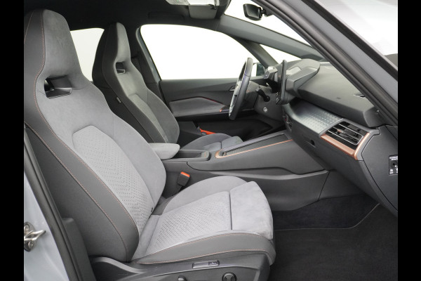 CUPRA Born Performance One 62kWh SOH=95% Navi Sport Stoelen+Elektr.Verst.+Verwarmd Adaptive-Cruise-C Camera Park-Assist+PDC-v+a Smart-Assis DAB ECC Full-Link Virtual Cockpit Seat-Connect/online-Services Adaptive-Led Uitwijk-assistent Priv.Glass Keyless Advanced E-sound-Luidspreker 1e Eigenaar Origineel Nederlandse Auto Accu Garantie tot 160.000km / April 2030