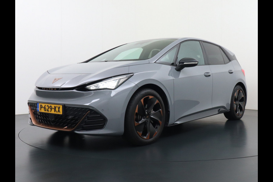CUPRA Born Performance One 62kWh SOH=95% Navi Sport Stoelen+Elektr.Verst.+Verwarmd Adaptive-Cruise-C Camera Park-Assist+PDC-v+a Smart-Assis DAB ECC Full-Link Virtual Cockpit Seat-Connect/online-Services Adaptive-Led Uitwijk-assistent Priv.Glass Keyless Advanced E-sound-Luidspreker 1e Eigenaar Origineel Nederlandse Auto Accu Garantie tot 160.000km / April 2030
