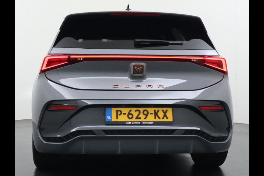 CUPRA Born Performance One 62kWh SOH=95% Navi Sport Stoelen+Elektr.Verst.+Verwarmd Adaptive-Cruise-C Camera Park-Assist+PDC-v+a Smart-Assis DAB ECC Full-Link Virtual Cockpit Seat-Connect/online-Services Adaptive-Led Uitwijk-assistent Priv.Glass Keyless Advanced E-sound-Luidspreker 1e Eigenaar Origineel Nederlandse Auto Accu Garantie tot 160.000km / April 2030
