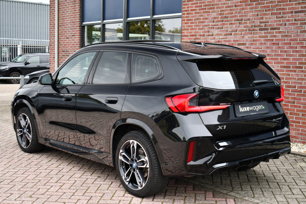 BMW X1 xDrive25e M-Sport Pano ACC 360 HUD 19inch Adp-onderstel BTW-auto