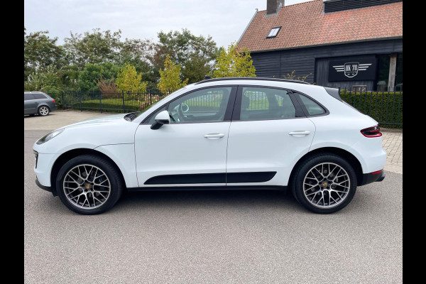 Porsche Macan 2.0 252PK Facelift /Panoramadak/Luchtvering/Led-Xenon/Camera/Electr-Trekhaak 1-Eigenaar Dealer-onderhouden