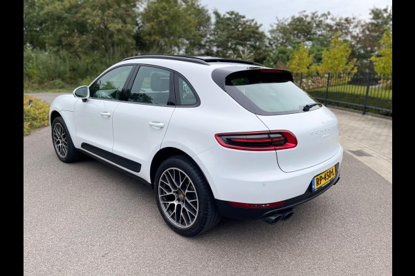 Porsche Macan 2.0 252PK Facelift /Panoramadak/Luchtvering/Led-Xenon/Camera/Electr-Trekhaak 1-Eigenaar Dealer-onderhouden