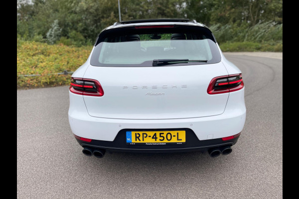 Porsche Macan 2.0 252PK Facelift /Panoramadak/Luchtvering/Led-Xenon/Camera/Electr-Trekhaak 1-Eigenaar Dealer-onderhouden