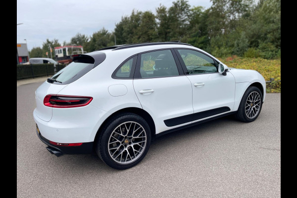 Porsche Macan 2.0 252PK Facelift /Panoramadak/Luchtvering/Led-Xenon/Camera/Electr-Trekhaak 1-Eigenaar Dealer-onderhouden