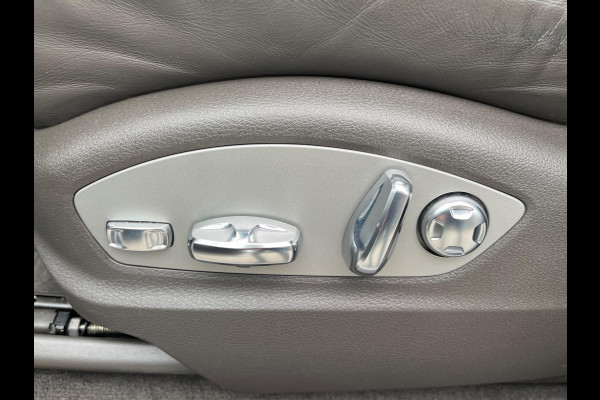 Porsche Macan 2.0 252PK Facelift /Panoramadak/Luchtvering/Led-Xenon/Camera/Electr-Trekhaak 1-Eigenaar Dealer-onderhouden