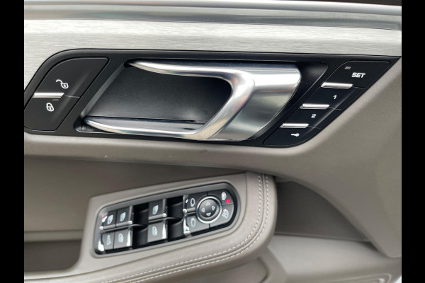 Porsche Macan 2.0 252PK Facelift /Panoramadak/Luchtvering/Led-Xenon/Camera/Electr-Trekhaak 1-Eigenaar Dealer-onderhouden