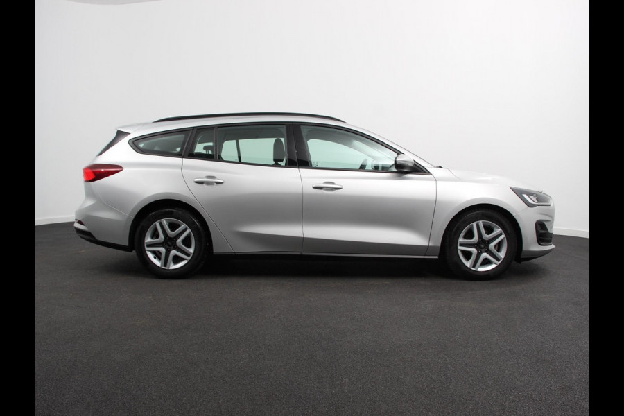 Ford FOCUS Wagon 1.0 EcoBoost 125pk Connected | Navigatie | Parkeer sensoren | Dab | Cruise control | Airco | Led | Airco | Lane assist Ford FOCUS Wagon 1.0 EcoBoost 125pk Connected | Navigatie | Parkeer sensoren | Dab | Cruise control | Airco | Led | Airco | Lane assist